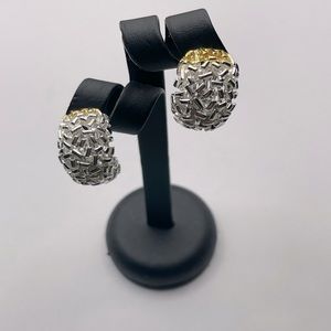 💥💫🎉Ervin Pearl Vintage clip earrings gold wash on corner silver